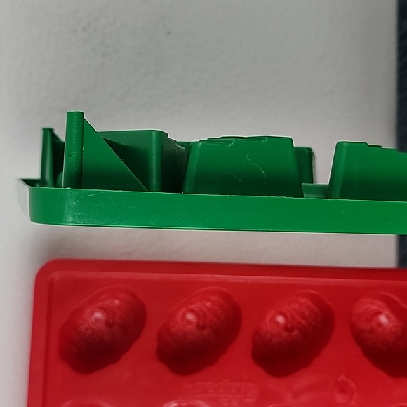 Christmas 3 Ice Trays, Snowman, Santa & Trees - Picture 6 of 11